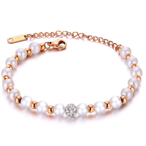 Bridal bracelet with heart charm engraved with Mrs and fresh water pearl