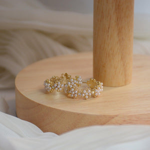 Pearl Flower Earrings Delicate Fresh Pearl Studs - 18K Gold plated Hot trend - Luna Jewelry