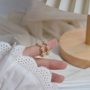 Pearl Flower Earrings Delicate Fresh Pearl Studs - 18K Gold plated Hot trend - Luna Jewelry